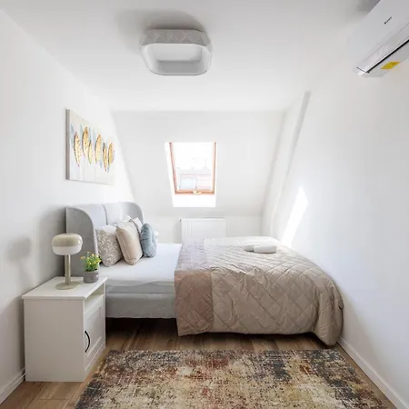 Exclusive & Duplex By Prestige Homes *