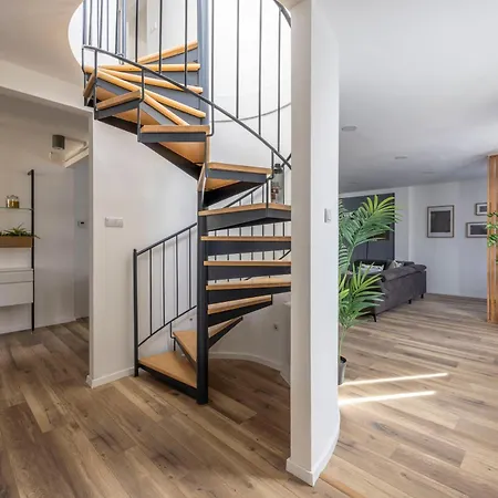 Exclusive & Duplex By Prestige Homes Apartment