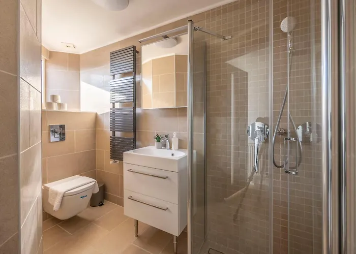 Exclusive & Duplex By Prestige Homes 아파트