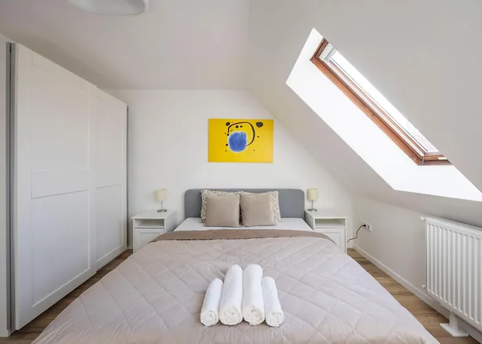 Exclusive & Duplex By Prestige Homes Budapest